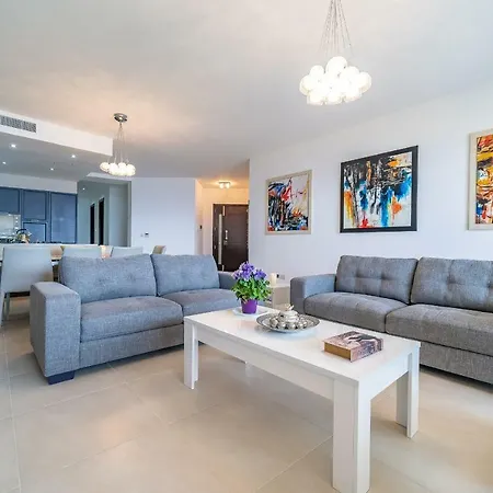 Hal-saghtrija - Sea Views And Pool *