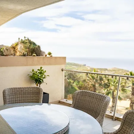 Hal-saghtrija - Sea Views And Pool Apartman