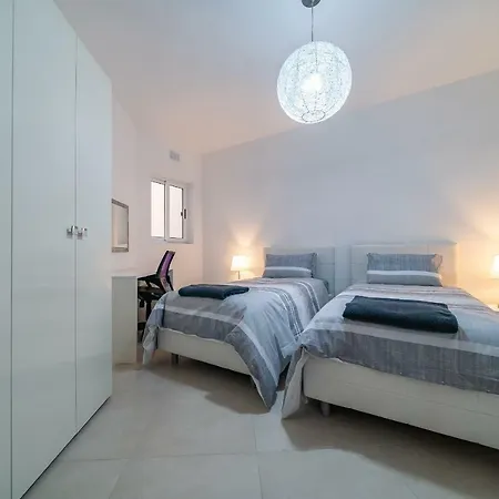 Hal-saghtrija - Sea Views And Pool Apartman *