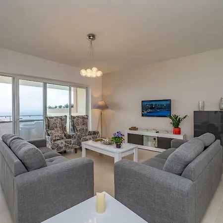 Apartman Hal-saghtrija - Sea Views And Pool