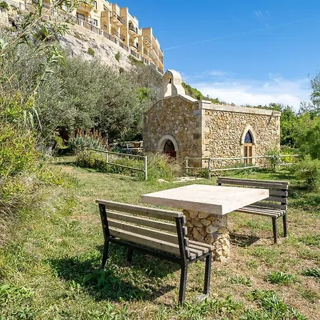 Hal-saghtrija - Sea Views And Pool Apartman *